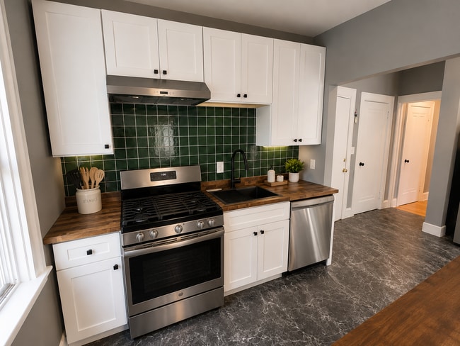 Photo - 807 W 25th St Unit 5