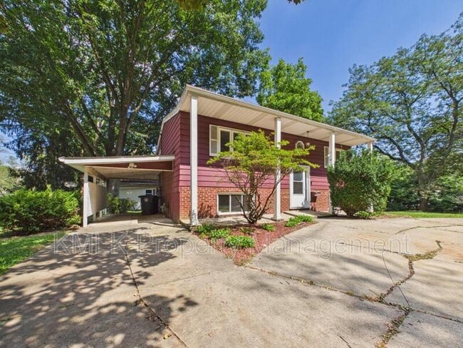 Photo - 1323 Hilton Dr