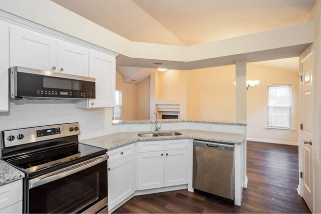 Photo - 5744 Heron Point Pl SW