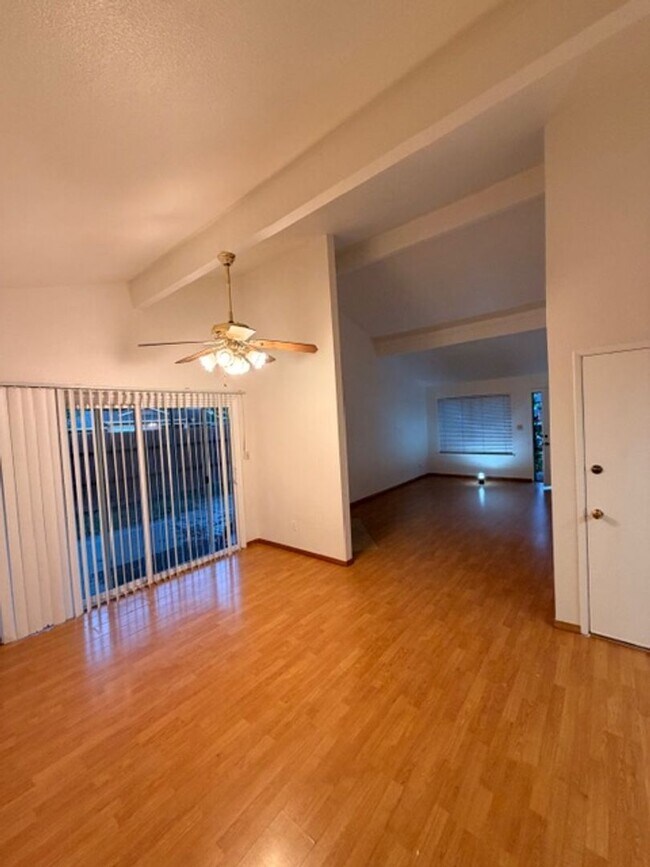 Photo - 3731-3733 Scallop Court Unit 3733