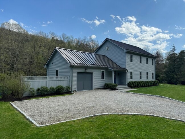 Photo - 126 River Rd