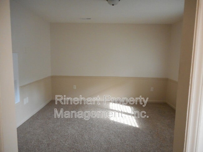 Photo - 830 Iredell St