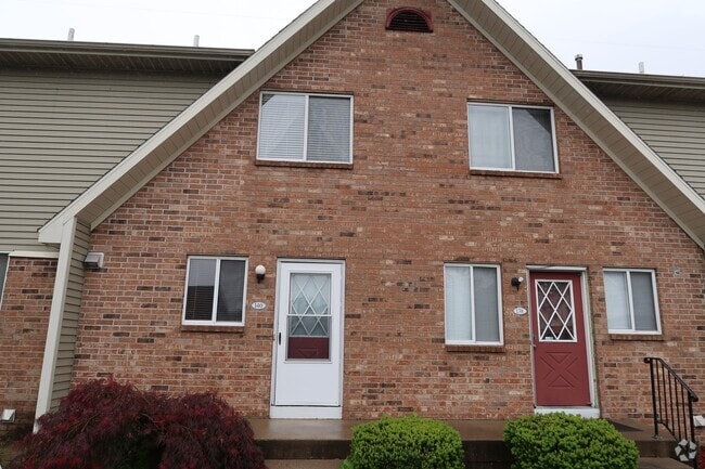 Building Photo - 140 Carriage Ln SW Rental
