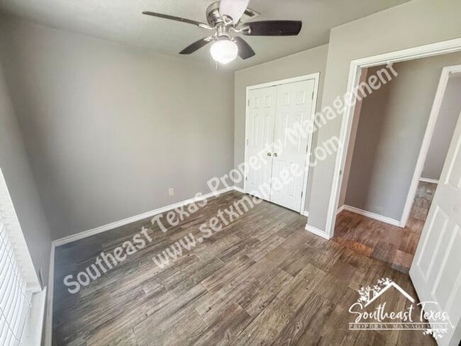 Photo - 290 Beach St