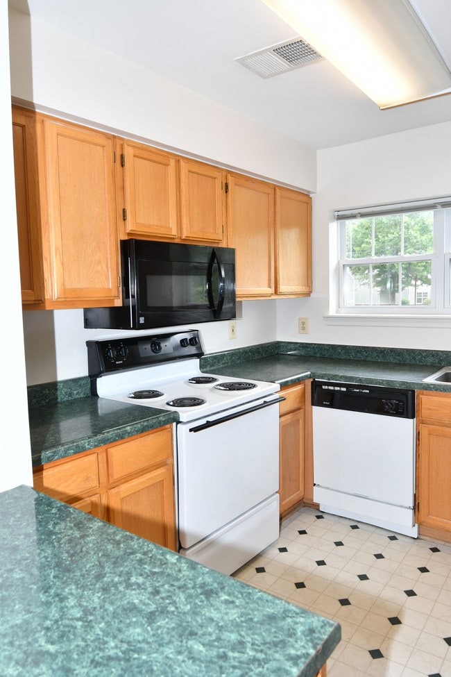 Photo - Burnt Mills Crossing