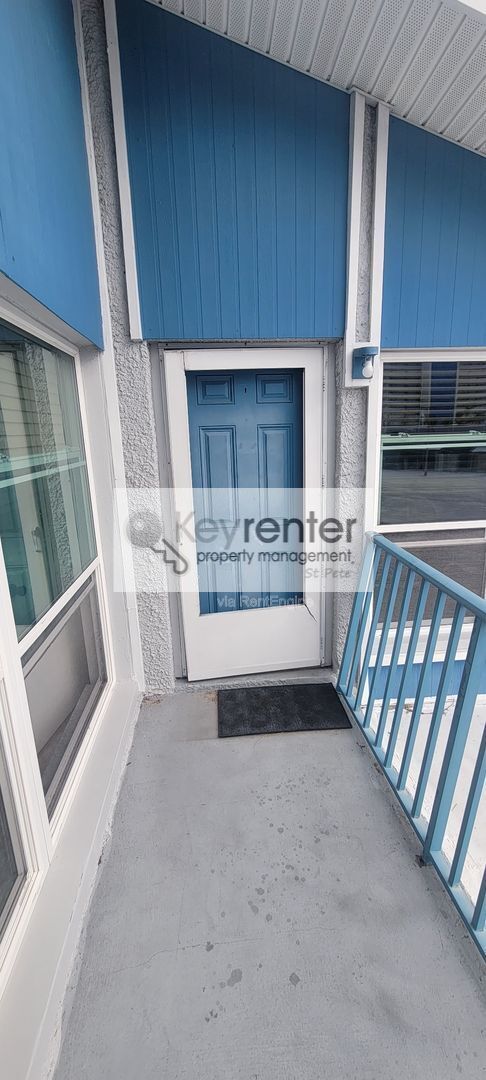 Building Photo - 151 Medallion Blvd Unit Apt G