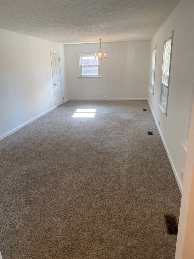 Photo - 805 Gardner St
