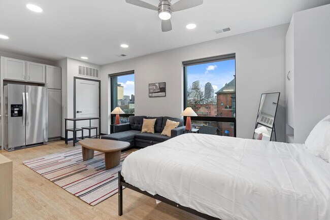 Photo - 423 E Michigan St Unit ID1032094P