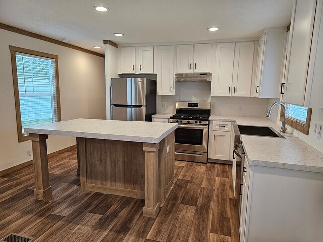 Photo - 2101 SW 38th St