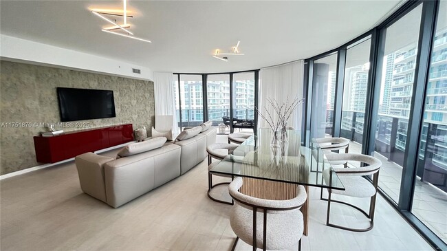 Building Photo - 1000 Brickell Plaza Unit 3002 Rental