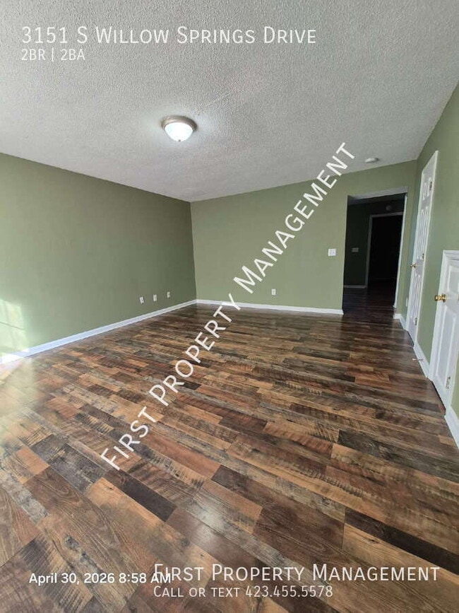 Photo - 3151 Willow Springs Dr NE