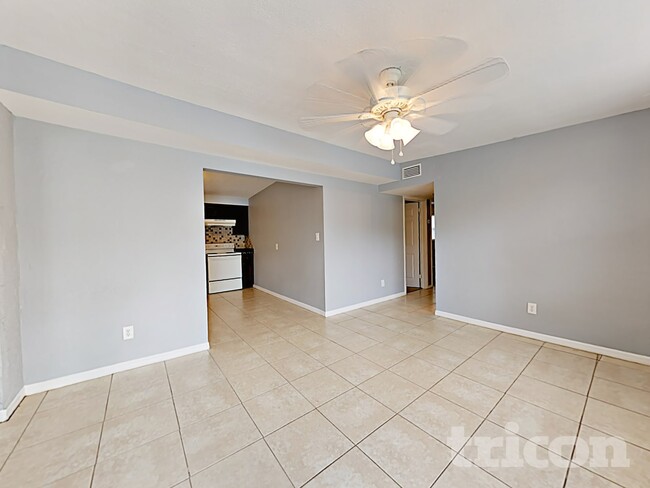 Photo - 651 12th Ave N