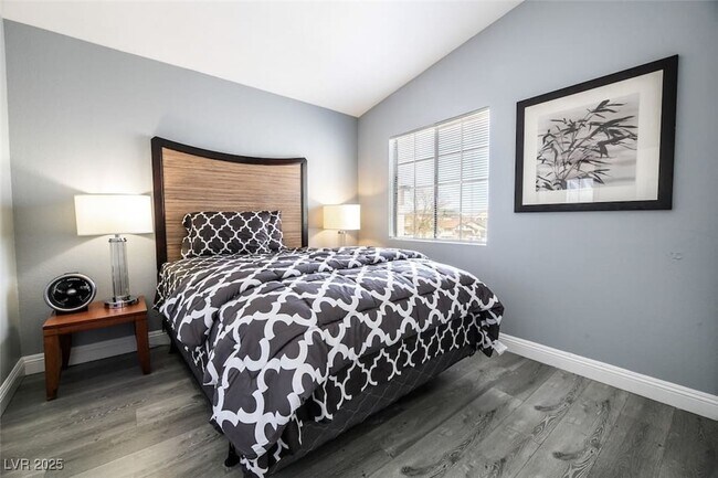 Photo - 3833 Via Lucia Dr