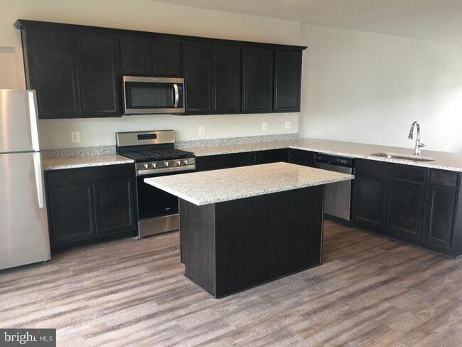 Photo - 145 Jewel Box Dr