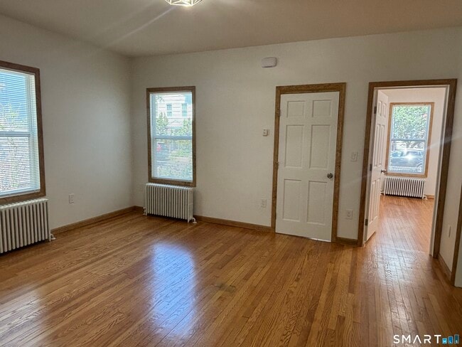 Photo - 28 Eld St