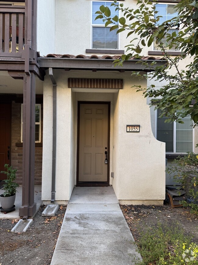 Building Photo - 1055 Chamomile Walkway Rental