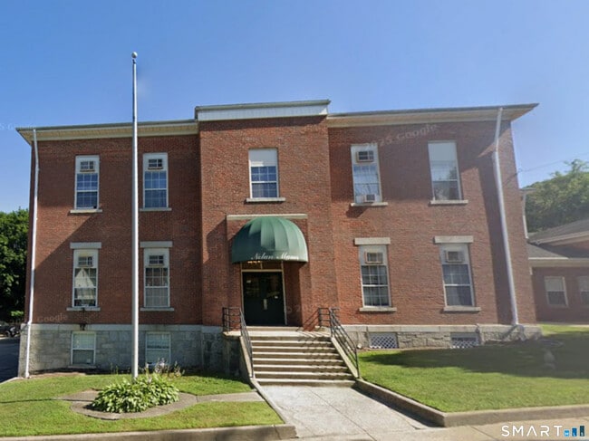 Building Photo - 91 4th St Unit 12