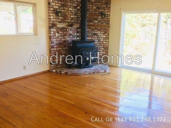Photo - 501 Spruce St