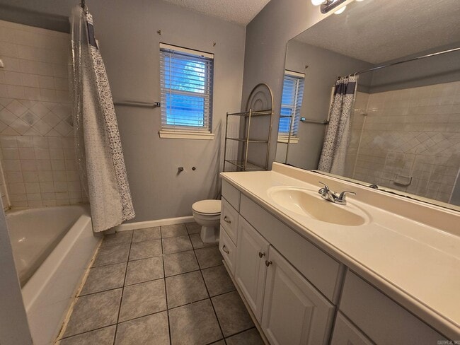 Photo - 406 SE 1st St