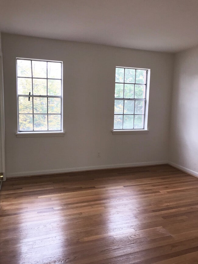 Photo - Charming Townhouse in Downtown