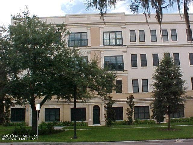 1661 Riverside Ave Unit 402