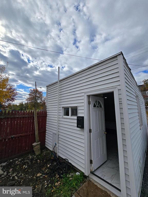 Photo - 614 Minor St