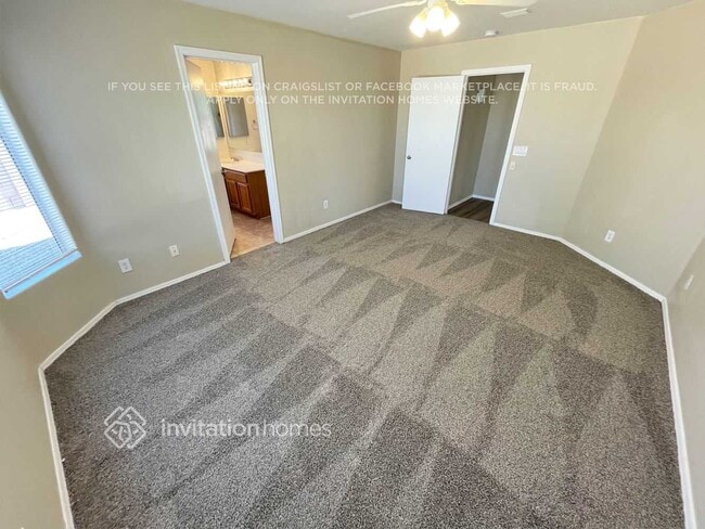 Photo - 3812 S 74th Dr