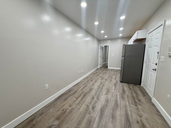 Photo - 330 Jackson St Unit 1R