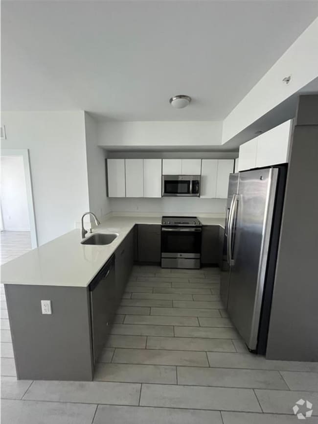 Building Photo - 321 NE 26th St Unit 603 Rental