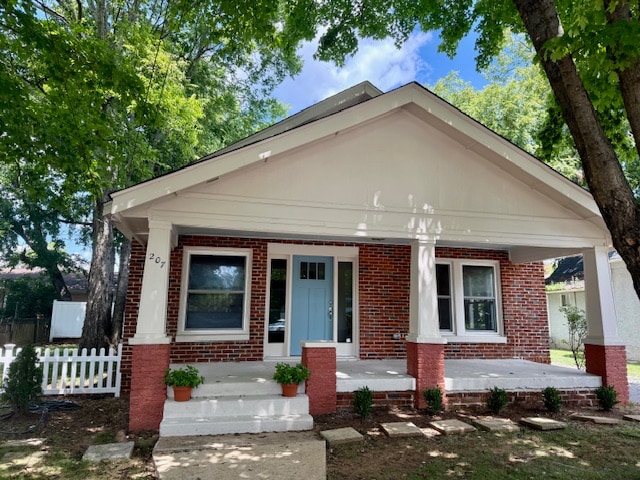 Building Photo - 207 E Burton St Rental