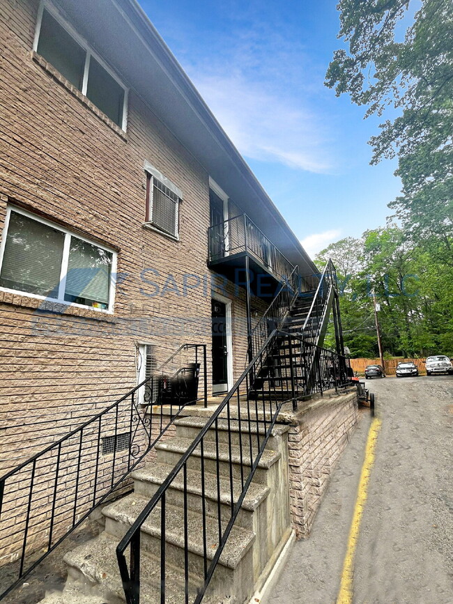 Photo - 3300 College St Apartment Unit 16