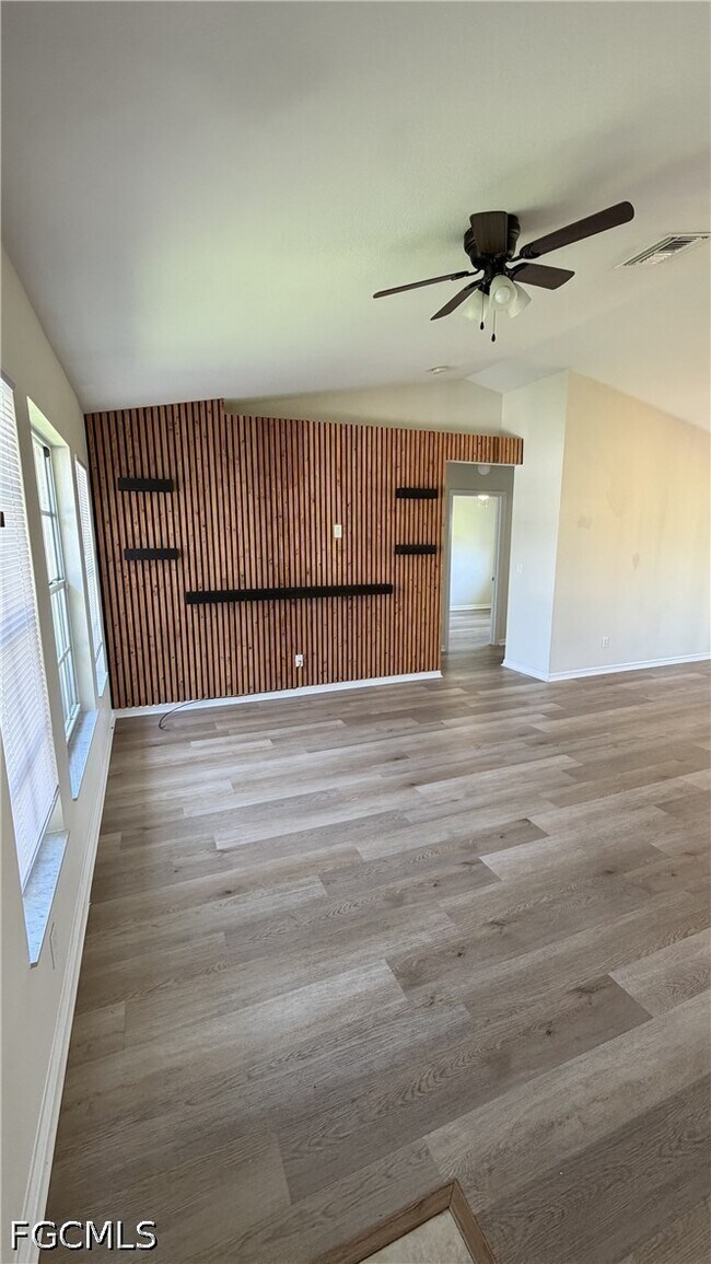 414 SE 13th St
