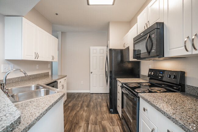 2BR, 2BA - 1,290SF - Kitchen - Clarinbridge Apartments