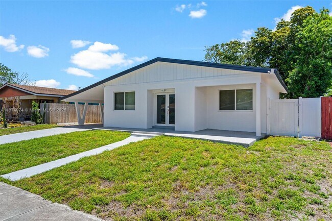 Photo - 230 NW 33rd Terrace