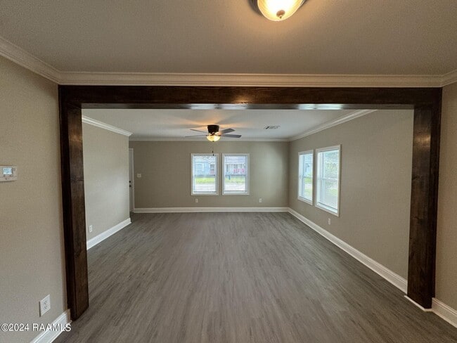 Photo - 750 St Thomas St