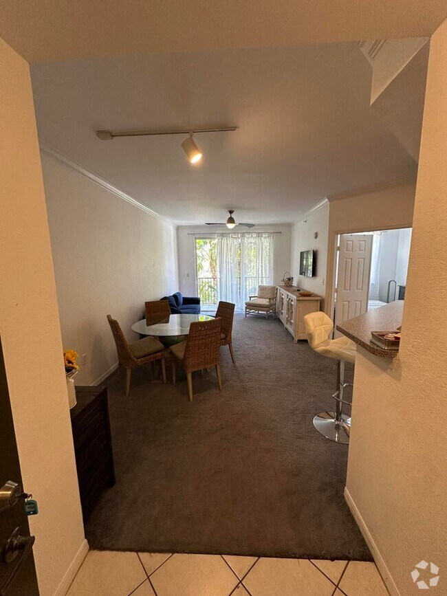 Building Photo - 1803 N Flagler Dr Unit 204 Rental