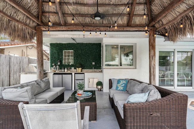 Photo - 2233 SE 15th St