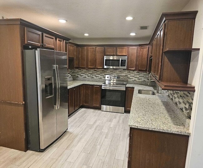 Photo - 1943 Kirk Rd