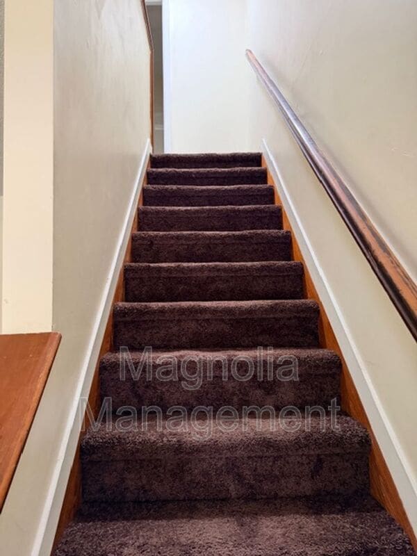 Photo - 226 Oak St Unit Apt B