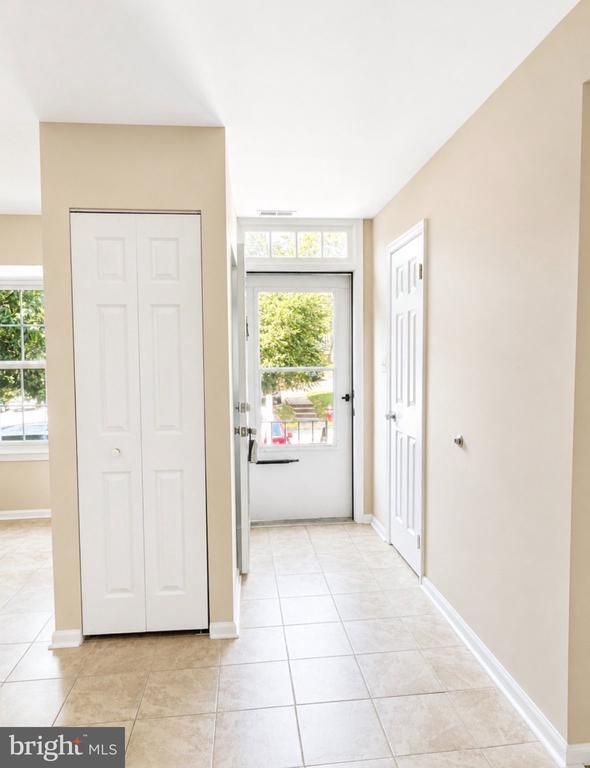 4037 Summer Hollow Ct