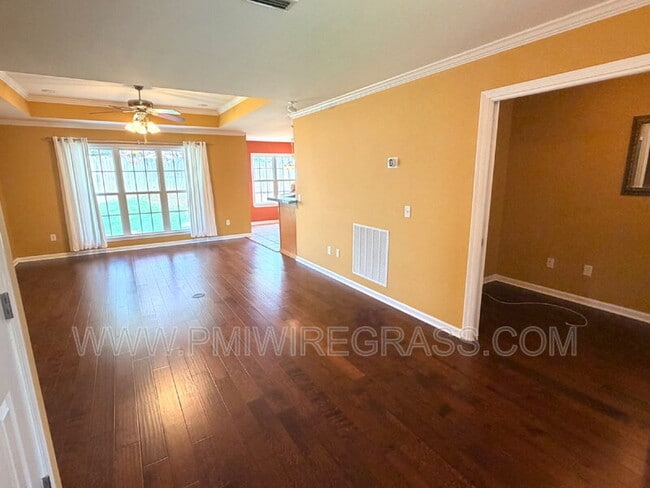 Photo - 201 Windsor Garden Dr