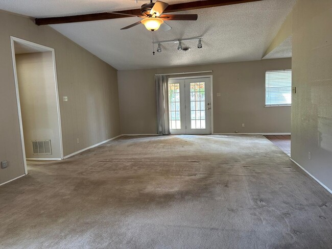 Photo - 1206 Pembrook Dr