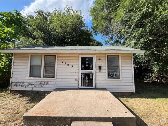 Building Photo - 1 Bedroom Section 8 Home!!