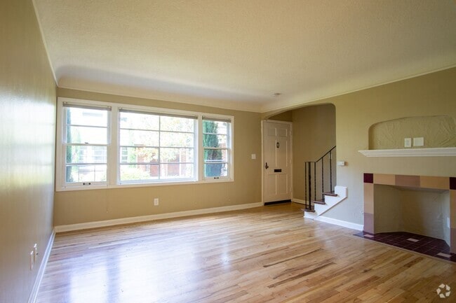 Building Photo - In the Heart of NW-Mid-Century 2Bdr Lives ... Unit 2405 Rental
