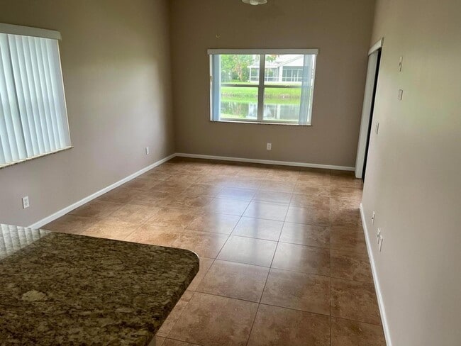 Photo - 6365 Lansdowne Cir