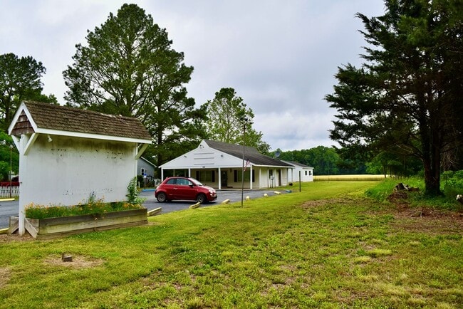 33453 Chincoteague Rd