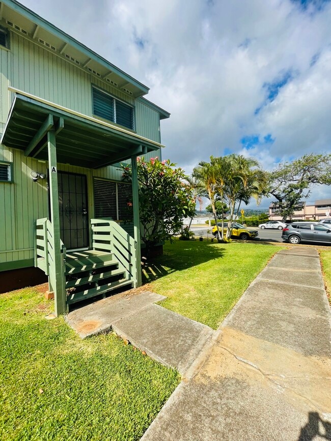 Photo - 98 -401 Hookanike St. #A