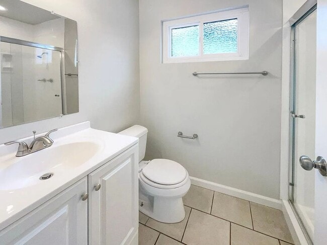 Photo - 5921 Hillsdale Blvd