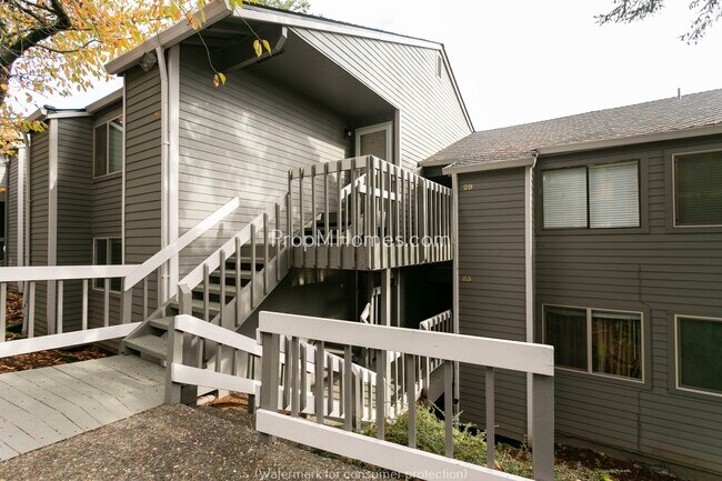 Photo - Outstanding Updated Lake Oswego Three Bedr...