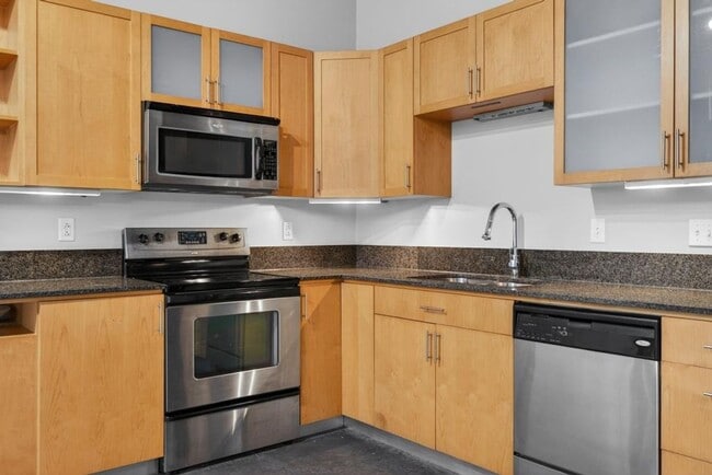 Photo - 1136 Washington Ave